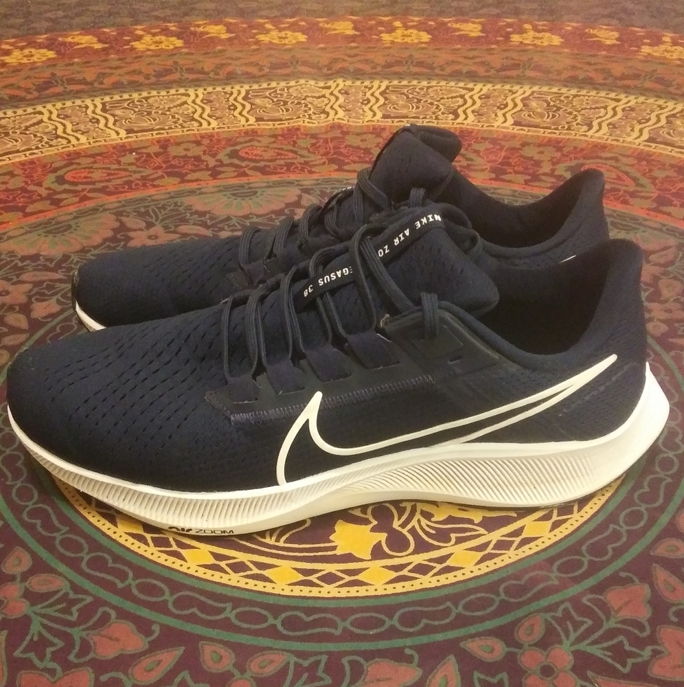 Nike Air Zoom Pegasus 38 navy white